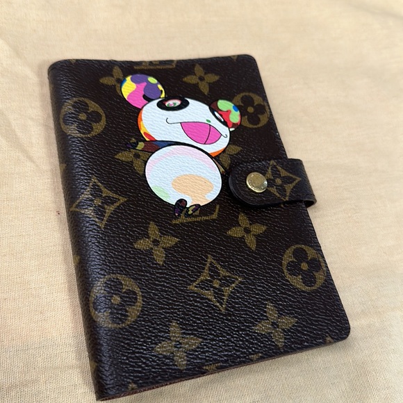 Louis Vuitton monogram murakami panda agenda pm travel passport cover wallet - Picture 13 of 13